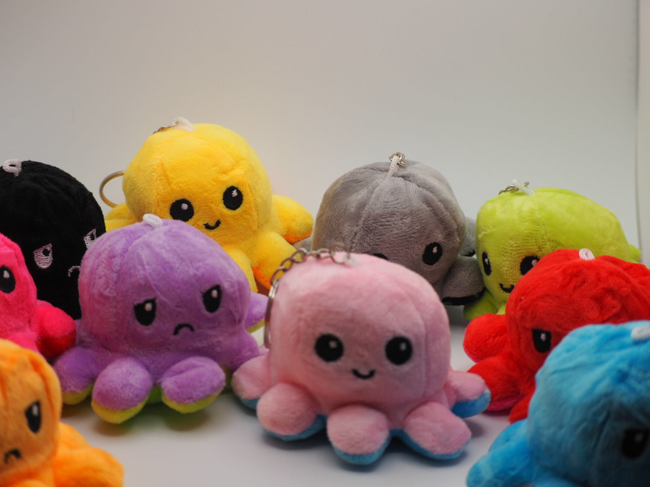 Flip Octopus 10cm ($1.30 ea)  100 pc