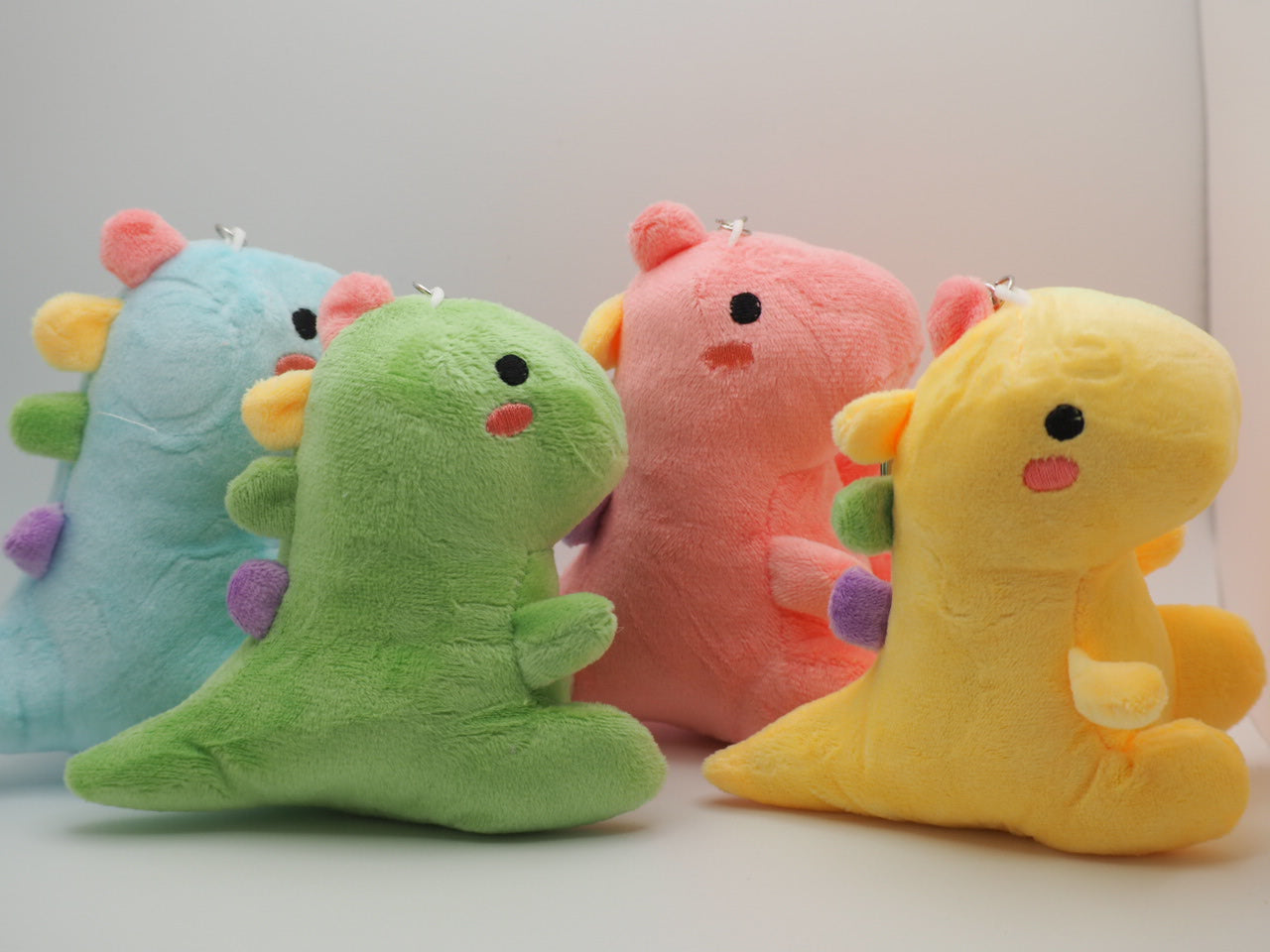 Dinosaurs 10cm ($1.33 ea.) 100 pc