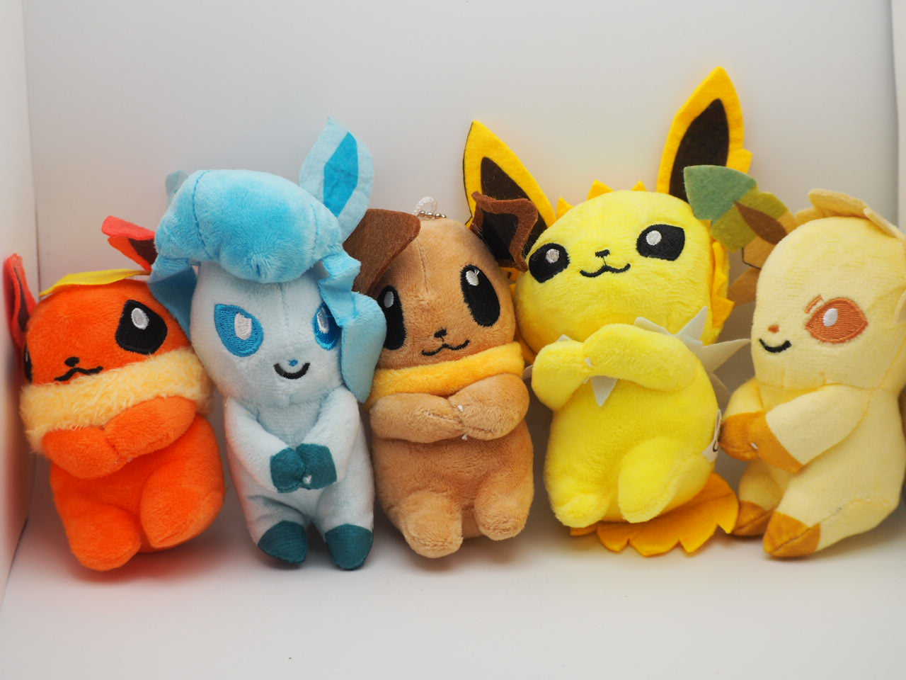 Pokemon Plush 10-12cm ($2.28 ea.) 96 pc